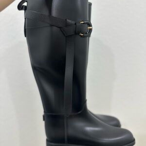 Black Equestrian-Style Rain Boots with Plaid Lining – Size 40
